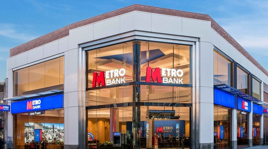 A股市场动态 | A股小幅震荡！券商股异动 军工板块继续强劲表现